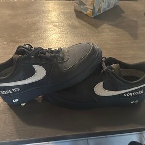 Nike Black Sneakers